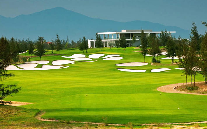 Golf Courses. Montgomerie