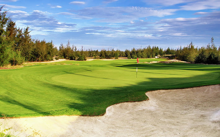 Vietnam's 7 Most Elite Golf Courses. The Dunes